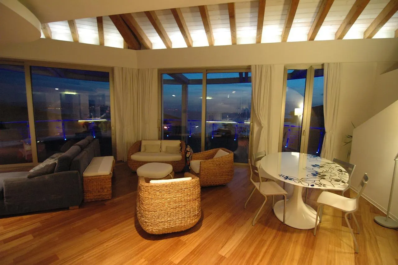 Holiday Home Isola Rossa Italien