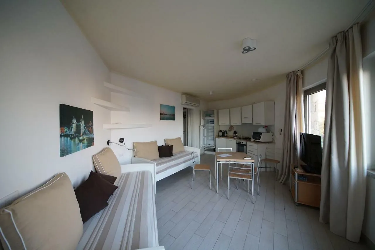 Holiday Home Isola Rossa 0*, Isola Rossa (Sassari) Italien